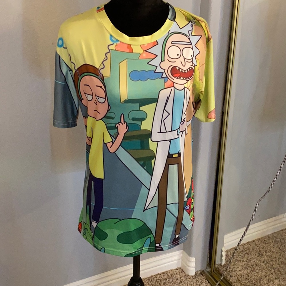 Rick and Morty shirt!